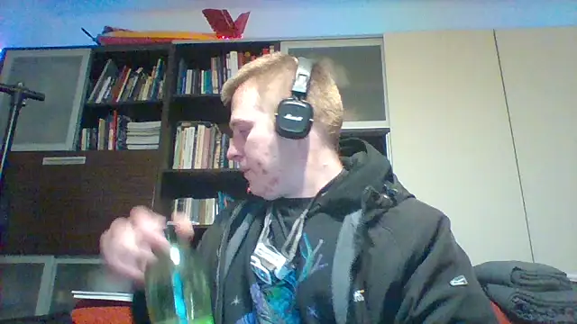Snapshot of Matttthees chatting on February 27, 2:57 am Matttthees online show from February 27, 2:57 am