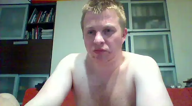 Snapshot of Matttthees chatting on March 9, 4:33 pm Matttthees online show from March 9, 4:33 pm