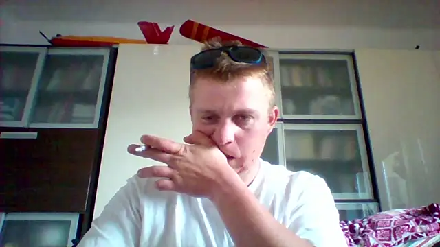 Snapshot of Matttthees chatting on September 17, 3:36 pm Matttthees online show from September 17, 3:36 pm