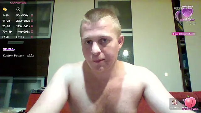 Snapshot of Matttthees chatting on October 11, 2:45 am Matttthees online show from October 11, 2:45 am