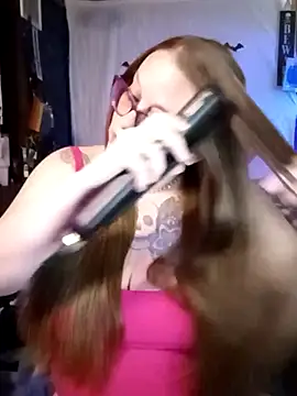 edgexchaos online show from February 18, 5:05 am