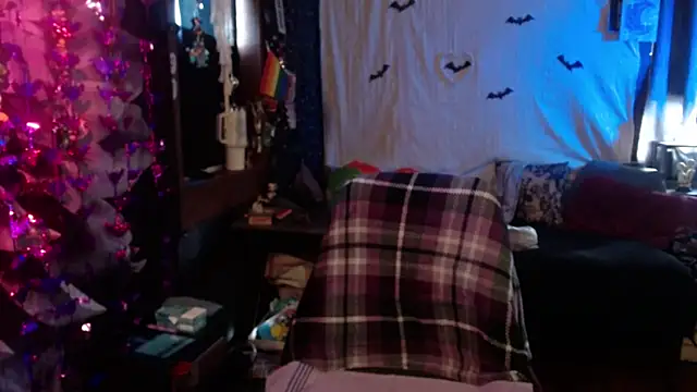 edgexchaos online show from December 20, 3:15 pm