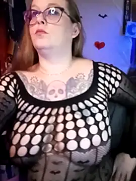 edgexchaos online show from February 17, 4:43 am