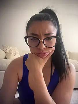 Miaparkerss  online show from November 9, 5:17 pm