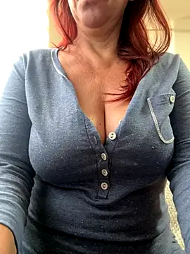 Snapshot of sweetmystery1 chatting on October 8, 9:33 am sweetmystery1 online show from October 8, 9:33 am