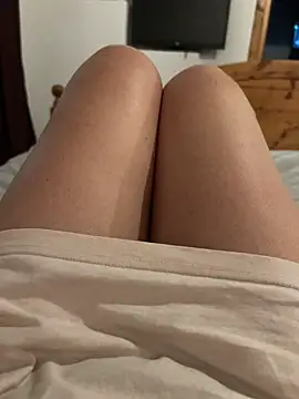 Snapshot of sweetmystery1 chatting on February 9, 4:05 pm sweetmystery1 online show from February 9, 4:05 pm