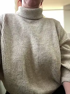 Snapshot of sweetmystery1 chatting on February 7, 1:30 pm sweetmystery1 online show from February 7, 1:30 pm