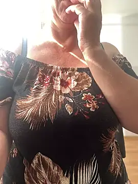sweetmystery1 online show from June 20, 2:11 pm