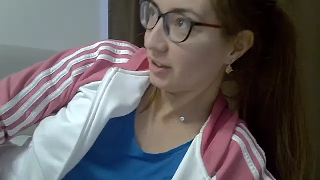 Snapshot of Ashleyspice chatting on October 28, 6:56 am Ashleyspice online show from October 28, 6:56 am