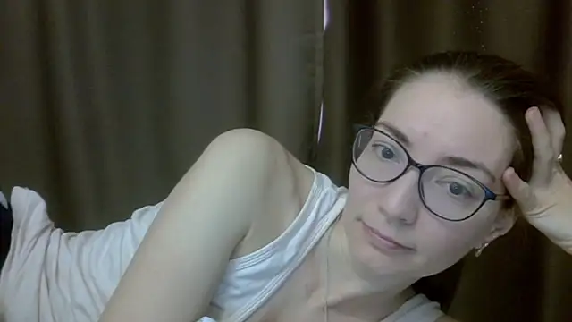 Ashleyspice online show from March 26, 5:28 am