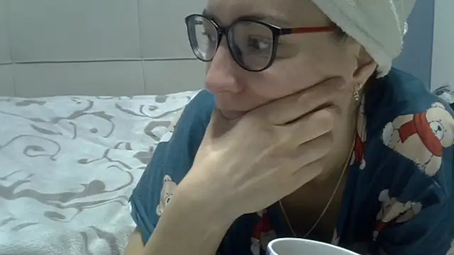 Ashleyspice online show from April 13, 5:44 am