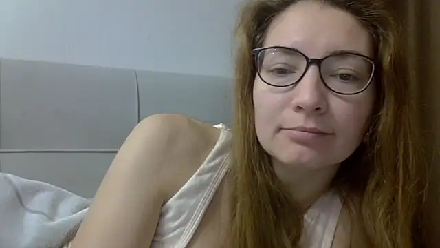 Snapshot of Ashleyspice chatting on November 15, 5:44 am Ashleyspice online show from November 15, 5:44 am