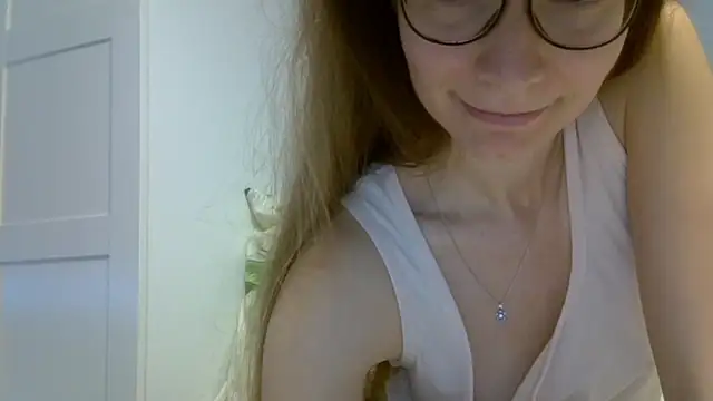 Ashleyspice online show from May 14, 5:59 am