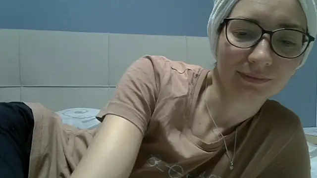 Ashleyspice online show from May 12, 8:21 am