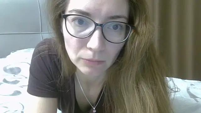 Ashleyspice online show from March 20, 8:15 am