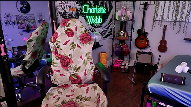 CharletteWebb online show from October 25, 2:33 am