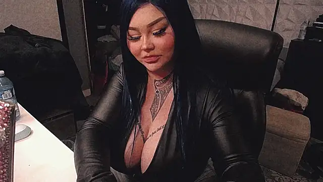 sheylagoddess11 online show from October 18, 5:20 am