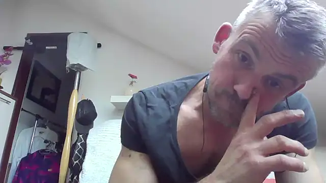 Cambitchboy online show from March 15, 3:08 pm