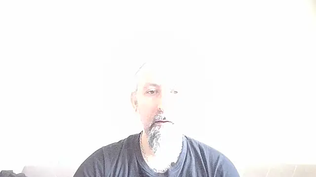 BuckWessle online show from April 13, 10:30 am