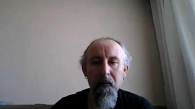 BuckWessle online show from April 27, 11:08 am