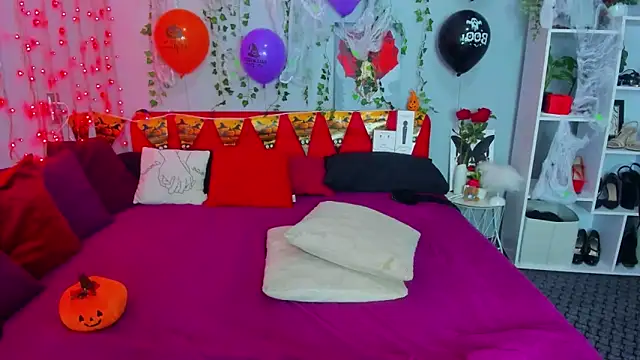 DarlingMilf online show from October 28, 7:24 pm