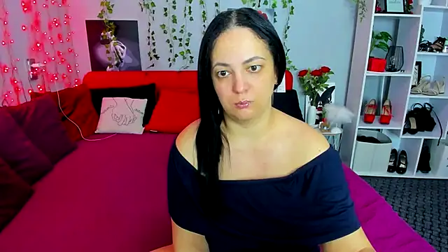 DarlingMilf online show from October 6, 6:08 pm