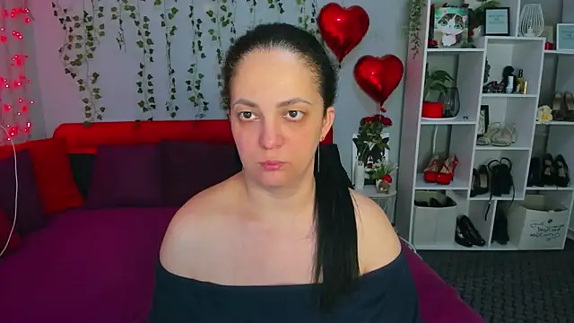 DarlingMilf online show from March 20, 7:04 pm