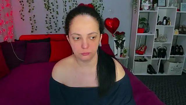 DarlingMilf online show from March 13, 8:03 pm