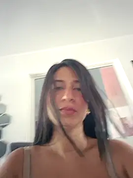 Snapshot of lady-rosse chatting on October 5, 3:36 pm lady-rosse online show from October 5, 3:36 pm