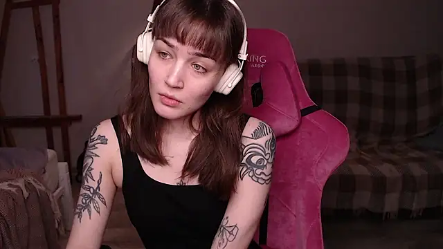 ElisabethIce online show from March 30, 10:06 am