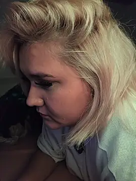 Snapshot of Laura_takint chatting on October 26, 4:35 am Laura takint online show from October 26, 4:35 am