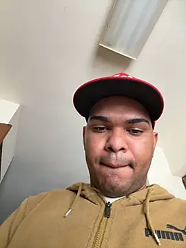 marhi32 online show from October 6, 8:20 pm