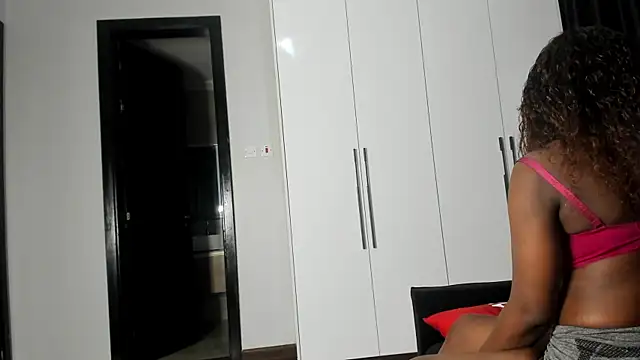 naughty bigass online show from April 3, 7:20 pm