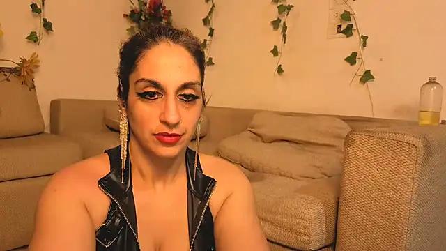 Bellydancerhot online show from June 24, 11:02 pm