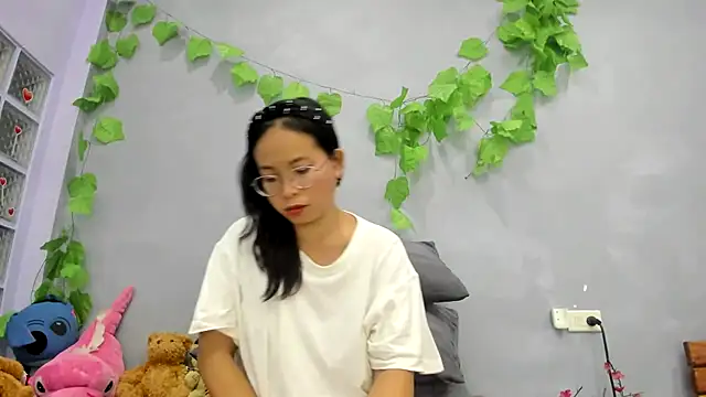 Snapshot of loveley_jenny chatting on July 3, 5:36 am loveley jenny online show from July 3, 5:36 am