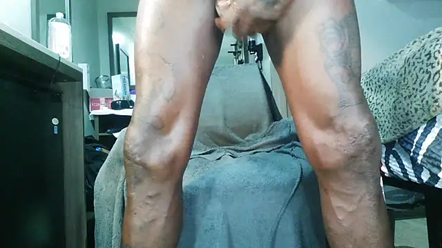 Snapshot of bobbiebone1@xh chatting on November 12, 6:34 pm bobbiebone1xh online show from November 12, 6:34 pm