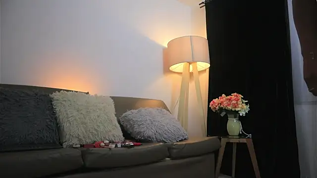 Valeriestyle online show from March 13, 3:55 am