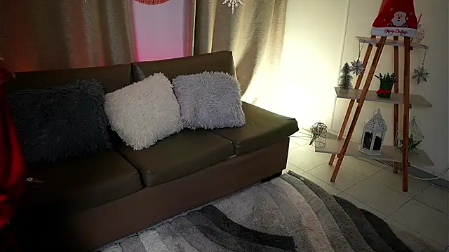 Valeriestyle online show from December 5, 3:49 am