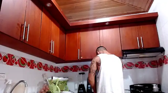 Snapshot of SimonRoberth chatting on January 10, 3:16 pm SimonRoberth online show from January 10, 3:16 pm