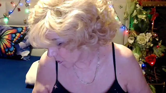 HappyWomanOn online show from May 2, 9:14 am