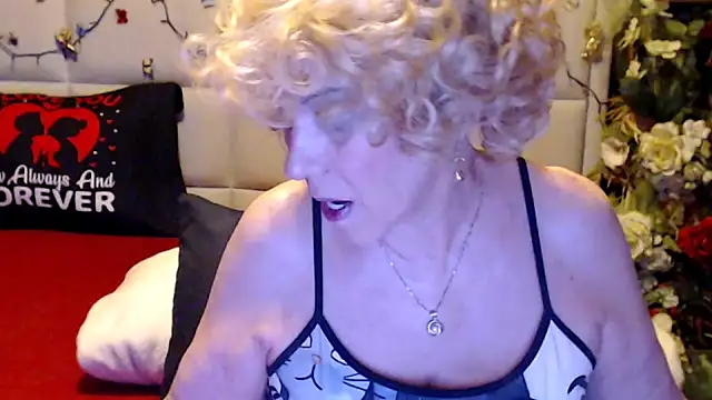 HappyWomanOn online show from March 12, 8:18 am