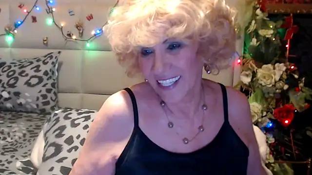 HappyWomanOn online show from April 21, 6:47 pm