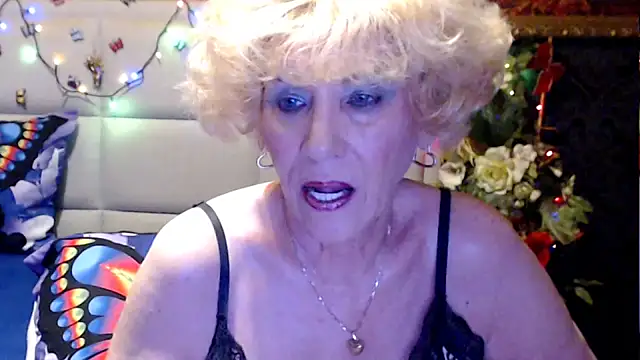 HappyWomanOn online show from May 6, 9:35 am