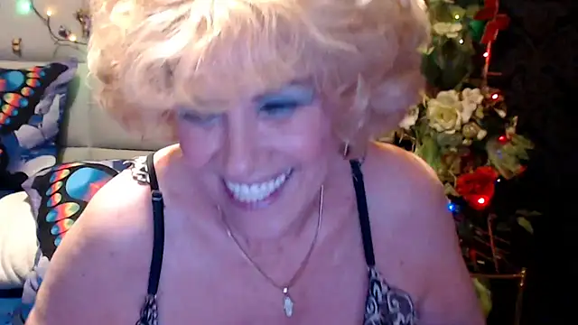 HappyWomanOn online show from May 7, 7:28 pm