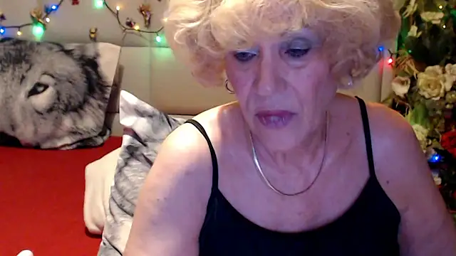 HappyWomanOn online show from May 28, 7:05 am