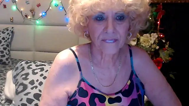 HappyWomanOn online show from April 22, 9:27 am