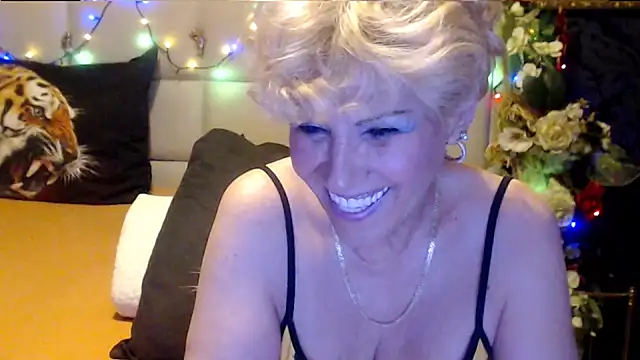 HappyWomanOn online show from October 21, 8:58 am