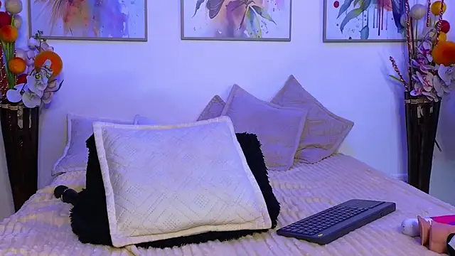 Marianaa Lopezz online show from February 19, 10:20 pm