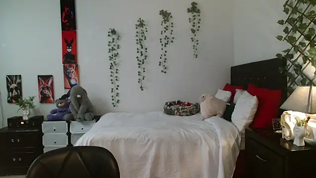 Snapshot of Pinkye_skarlet chatting on September 10, 5:01 pm Pinkye skarlet online show from September 10, 5:01 pm