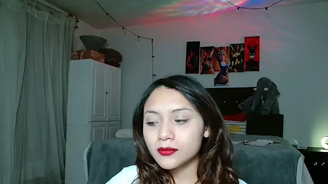 Snapshot of Pinkye_skarlet chatting on January 8, 4:44 am Pinkye skarlet online show from January 8, 4:44 am